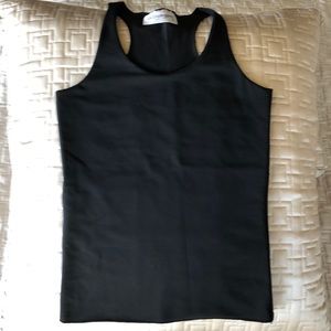 Vindigo tank top.
